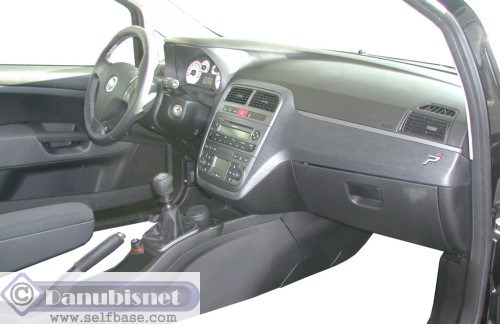 Fiat Grande Punto Iii Innenraum Informationen Fotos Und Daten Zu Turverkleidung Instrumententafel Und Vieles Mehr Selfbase Com